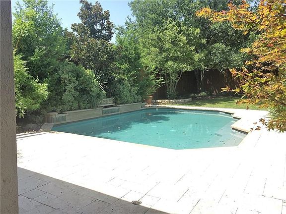 3rd image of 5627 Willow Wood Ln