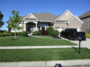 1095 Lakeside St, Tipp City, OH 45371