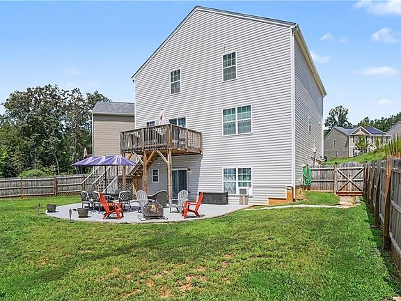 3rd image of 6808 Capstone Ct