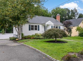 16 Brook St, Mount Kisco, NY 10549