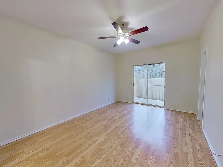 1705 Constantino Cir #B — Photo 7