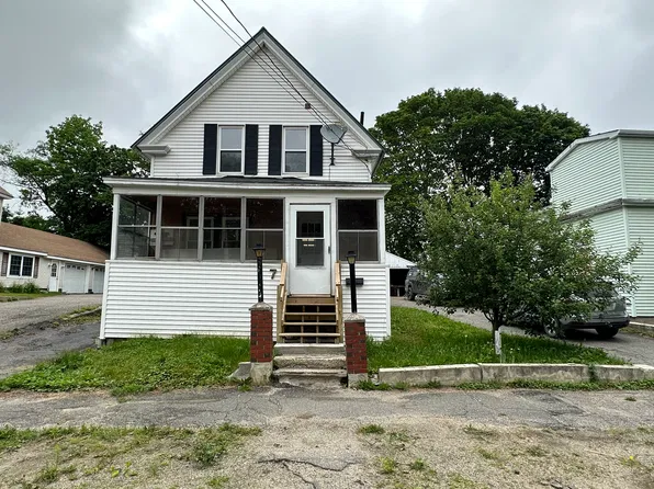 7 Somerset St #1, Millinocket, ME 04462
