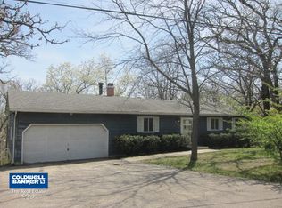 5702 Niagra Dr, Wonder Lake, IL 60097