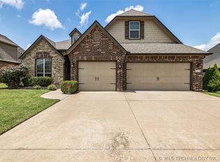 6010 S 13th Pl, Broken Arrow, OK 74011
