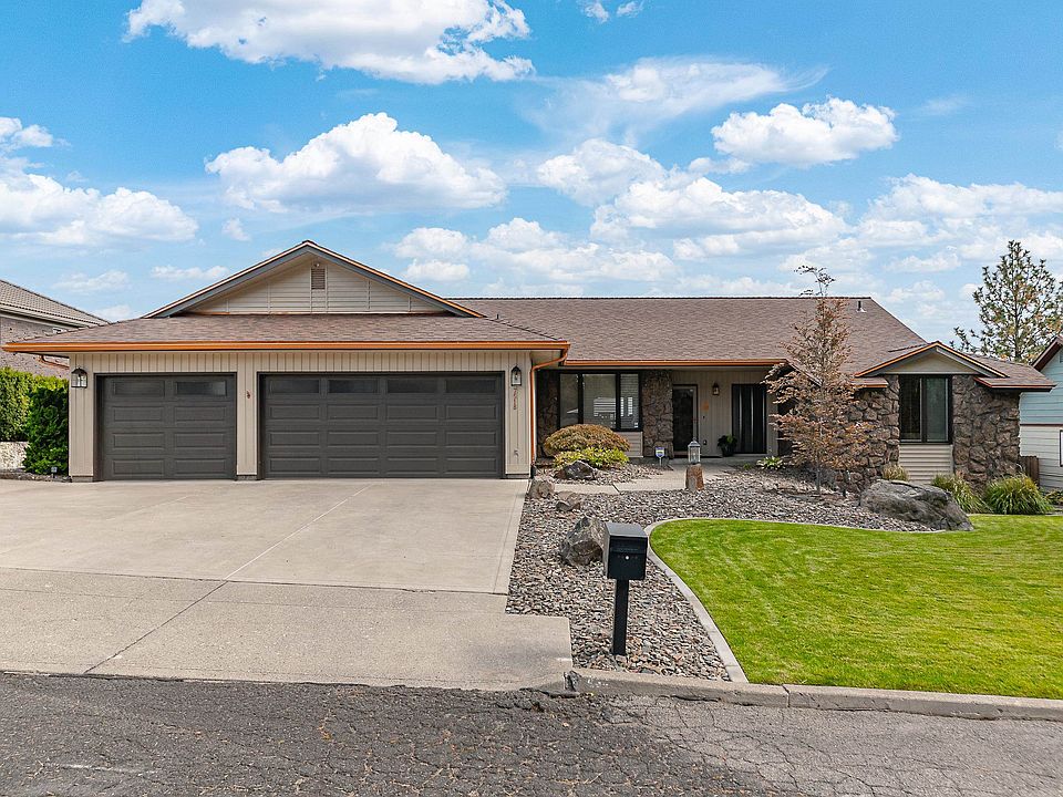 1st image of 7518 N Panorama Dr