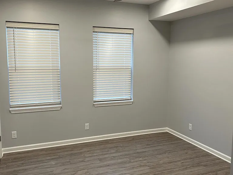 2200 Bradley Ave #202 — Photo 8