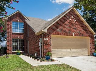 941 Golden Grove Dr, Lewisville, TX 75067