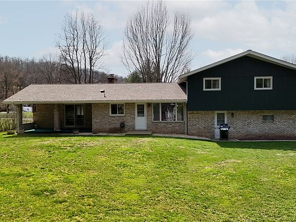 2nd image of 268 Kingsview Dr
