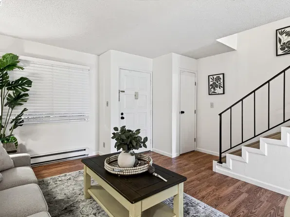 2205 San Antonio Ave APT F, Alameda, CA 94501