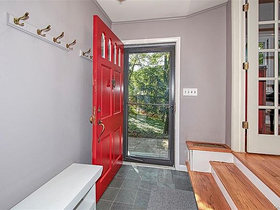 3rd image of 1 Alexander Ln