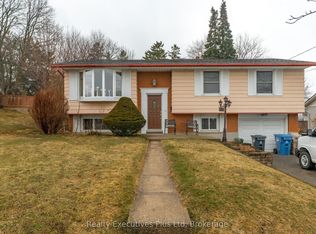 90 Western Ave, Guelph, ON N1H6A8