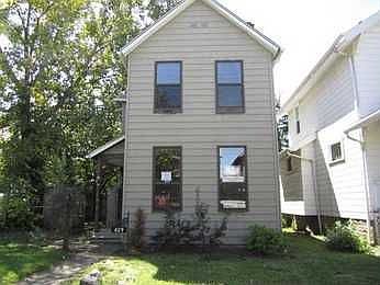 2nd image of 409 E Jenkins Ave