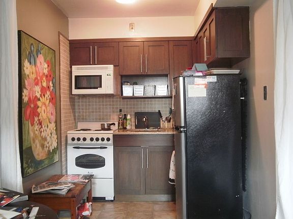 3rd image of 31-23 Crescent St #3R