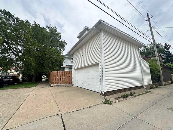4th image of 1625 Grandview Blvd
