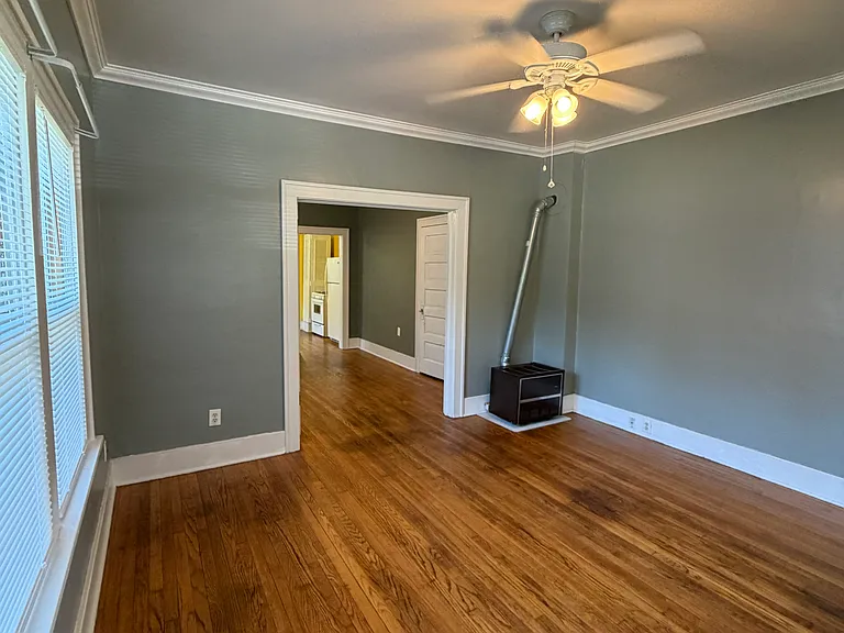 806 S Trenton Ave — Photo 4