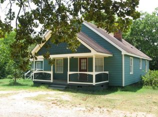 1077 Willis Glenn Rd, Hull, GA 30646