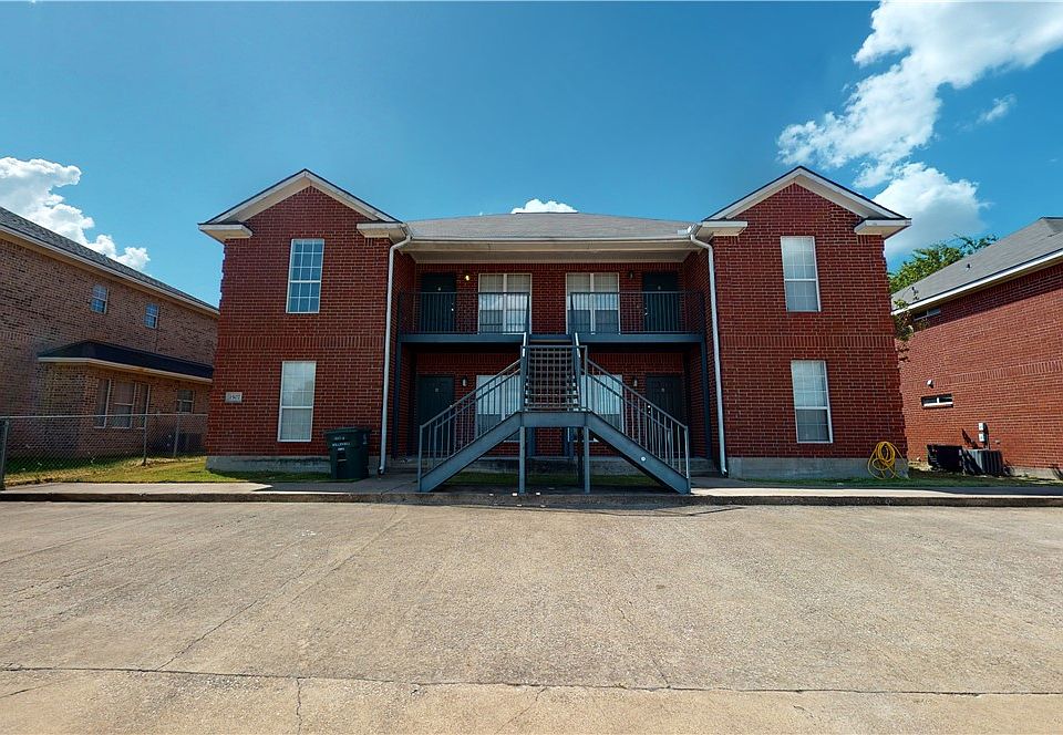 1st image of 1509 Hollowhill Dr #C
