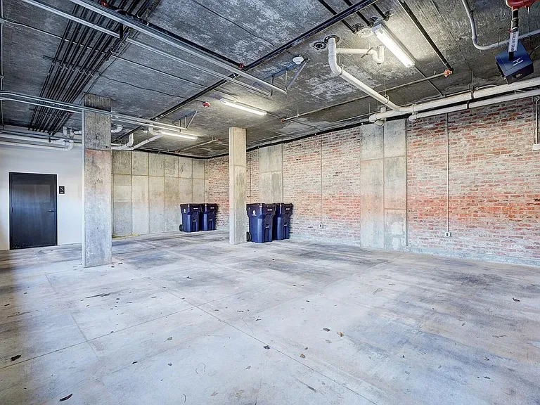 631 W California Ave — Photo 30