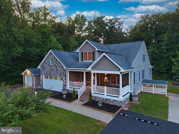 5th image of 8024 Solley Rd