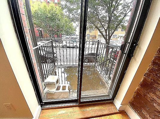5th image of 938 Lafayette Ave #2AK
