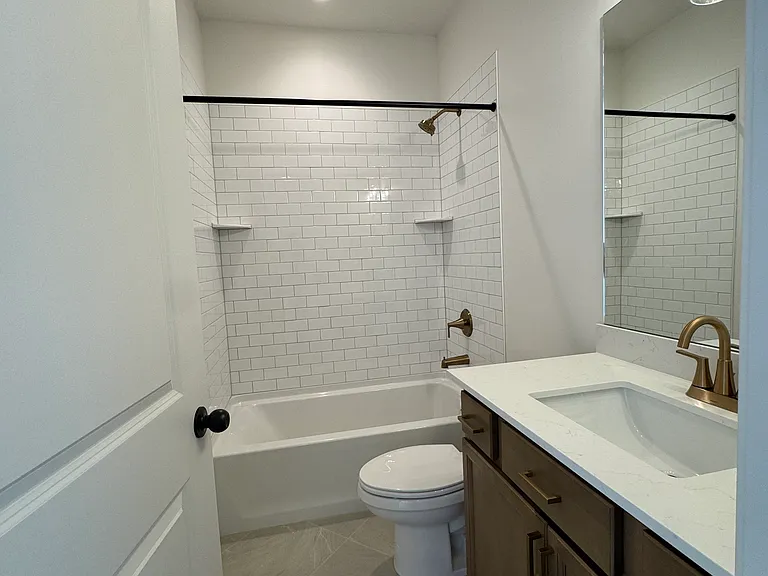 663 S Molveno Trl — Photo 20