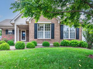 9907 Lancewood Rd, Louisville, KY 40229