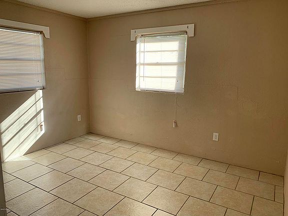 4th image of 525 Wager Ave