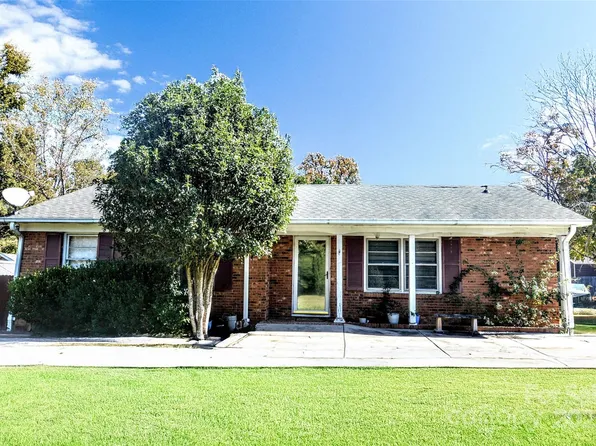 2446 Sam Newell Rd, Matthews, NC 28105