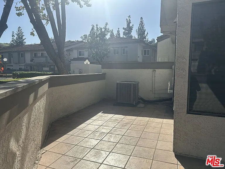 Willowcrest Ln — Photo 30
