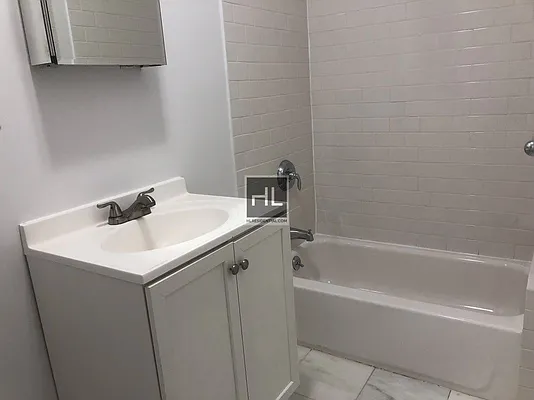 Rented by Highline Residential | media 4