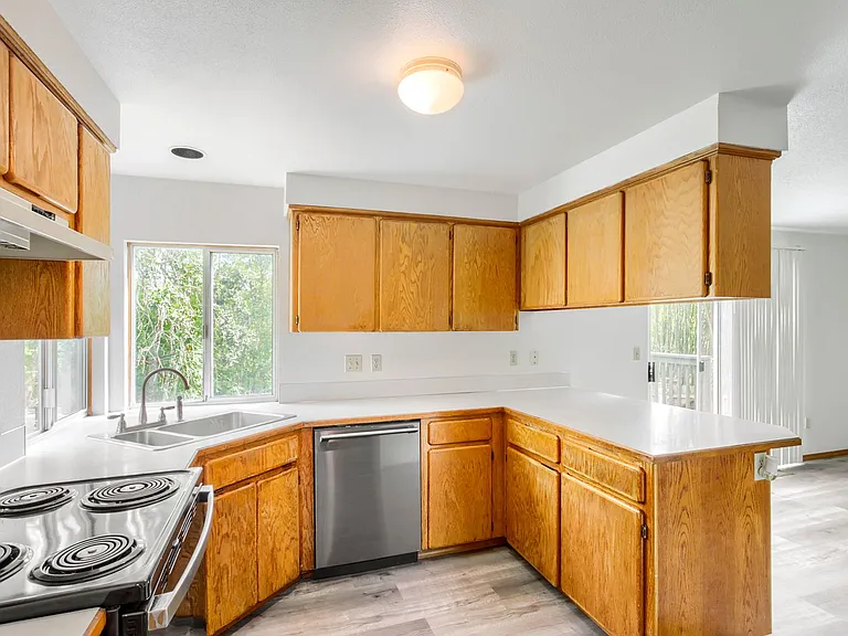 17892 NW Deerfield Dr — Photo 10