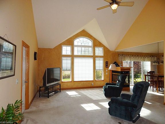 4th image of 5849 Emerald Lakes Dr