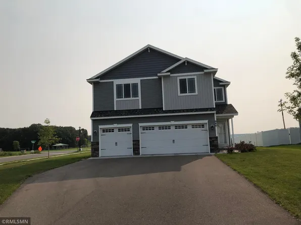 944 Moline Loop NW, Isanti, MN 55040