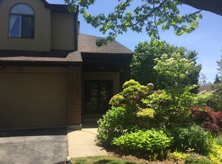 39 Brookridge Rd, New Rochelle, NY 10804