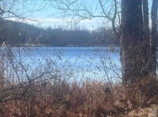 12 Pioneer Dr, Copake, NY 12516