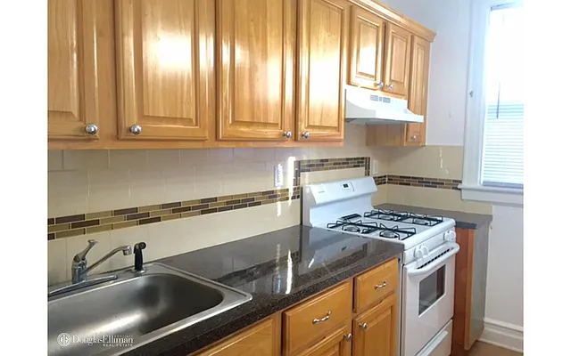 Rented by Douglas Elliman | media 5