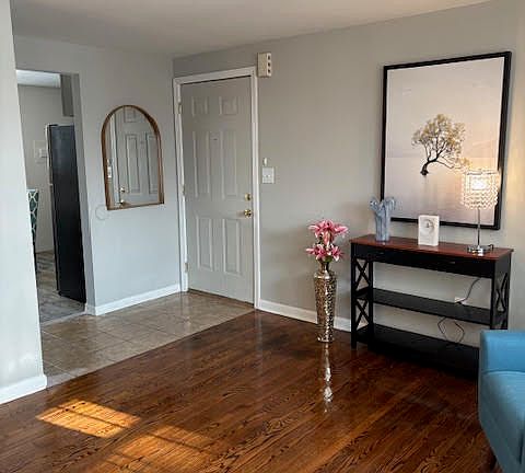 2nd image of 105 N Willow St APT 8