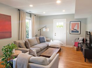 32 Oakland St, Newton, MA 02458