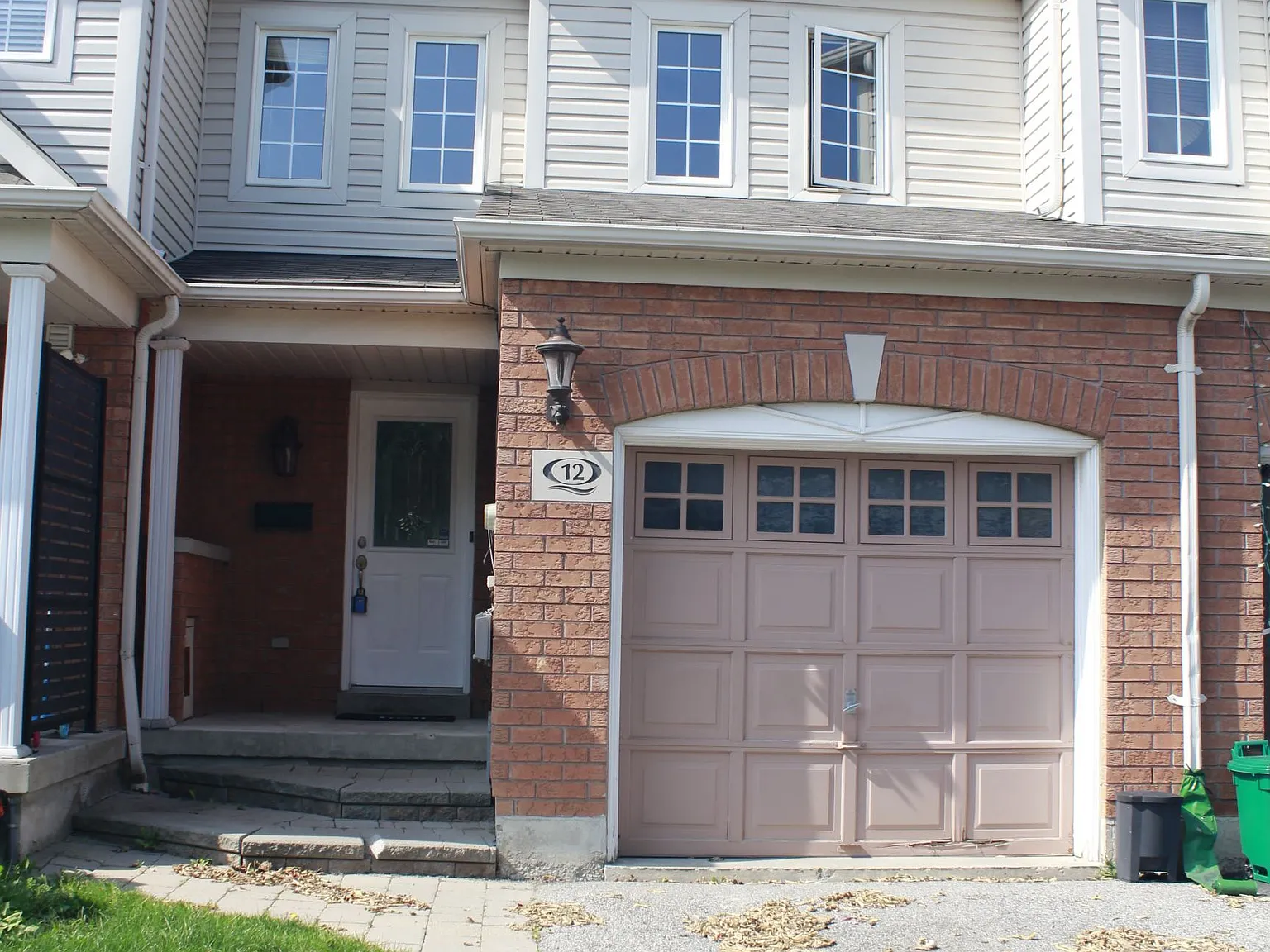 3 bed, $2,800 — Photo 2