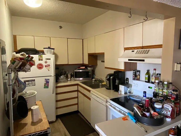 900 19th Ave S #704 — Photo 1