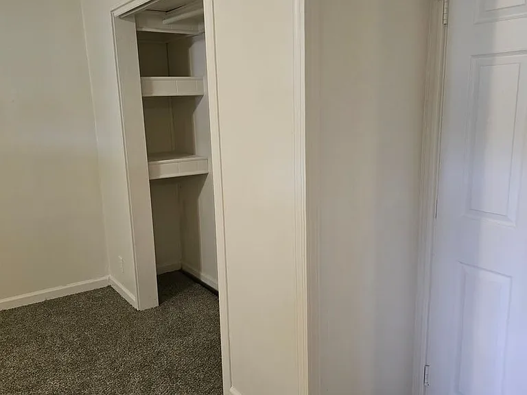 1143 Saint Rose Ln — Photo 15