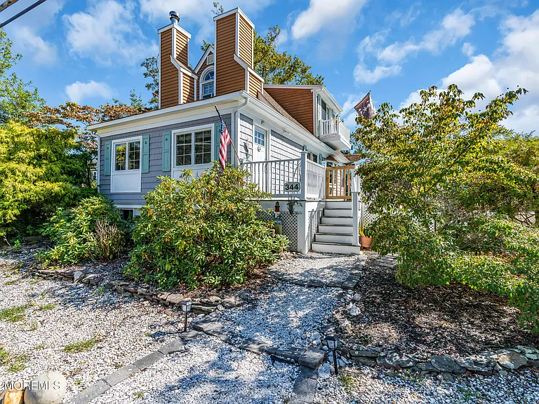 344 E Point Pleasant Ave — Photo 3