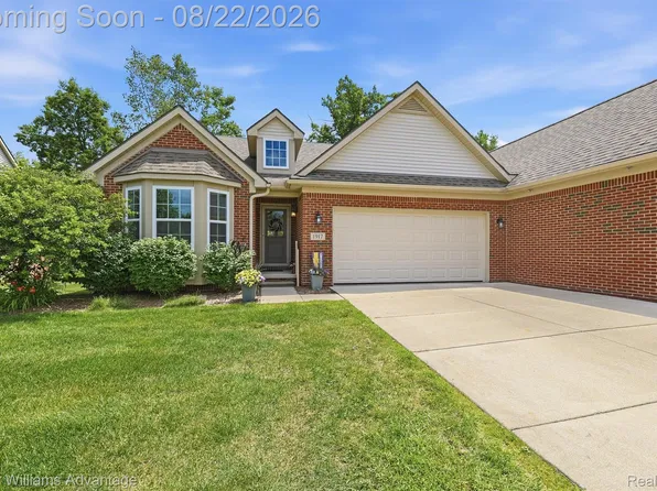 1917 Egret Pointe, Howell, MI 48843