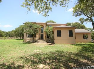 268 Saddle Ln, Floresville, TX 78114