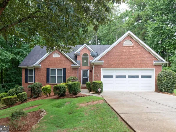 6163 Glen Oak Dr, Flowery Branch, GA 30542