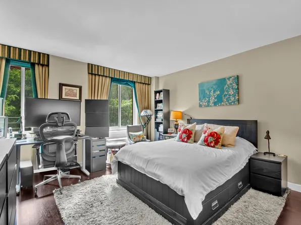 333 Rector Place image 5 of 11