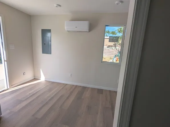 1215 E Avenue R4 #B, Palmdale, CA 93550