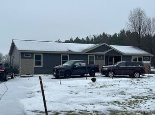 174 Chautauqua St, Fredonia, NY 14063