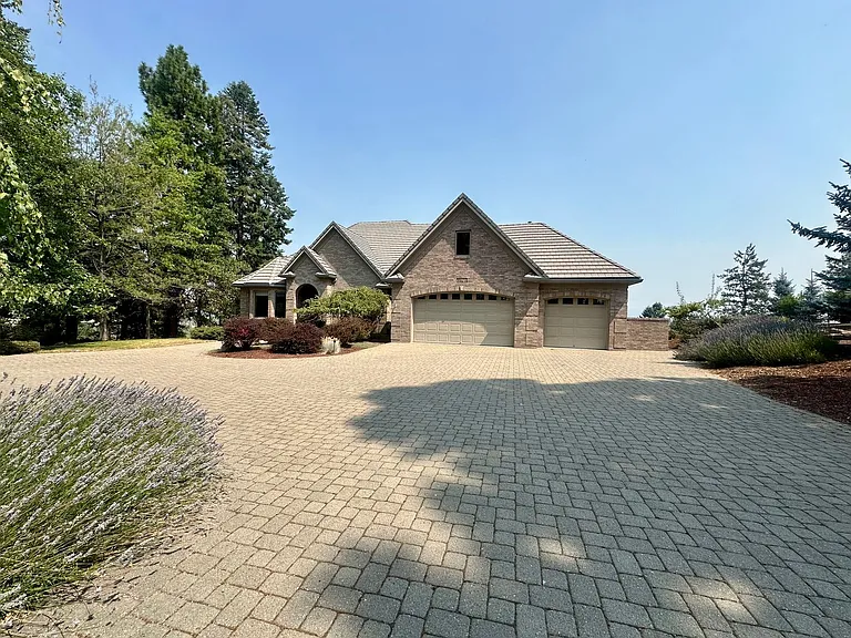 11707 Kestrel Rd — Photo 13