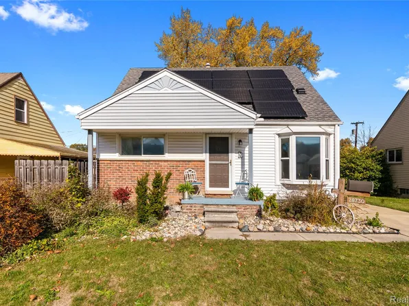 28730 Bridge St, Garden City, MI 48135